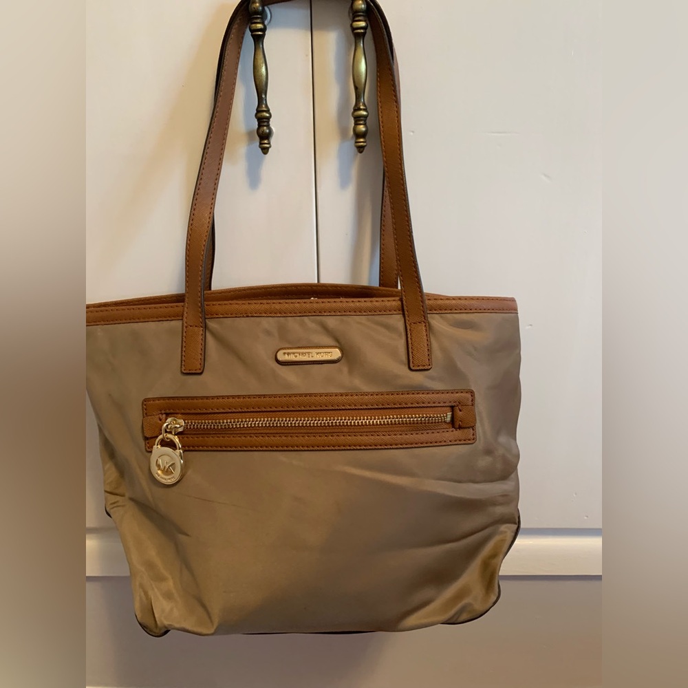 Michael Kors Kempton Tote Bag
